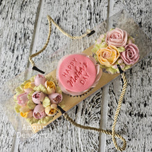 Load image into Gallery viewer, Mom's Favourite Blooms Gift Set