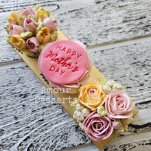 Load image into Gallery viewer, Mom's Favourite Blooms Gift Set