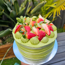 Load image into Gallery viewer, Matcha Strawberry Cream Cake