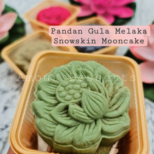 Load image into Gallery viewer, Snow Skin Mooncakes (冰皮月饼)