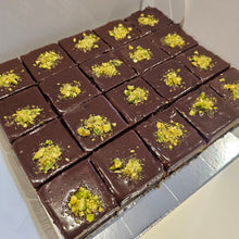 Load image into Gallery viewer, Pistachio Kunafa Brownies