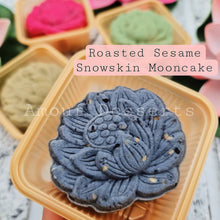 Load image into Gallery viewer, Snow Skin Mooncakes (冰皮月饼)