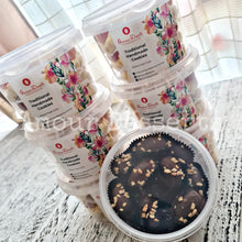 Load image into Gallery viewer, London Almond Cookies (18pcs)