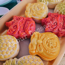 Load image into Gallery viewer, Taiwanese Royal Pineapple Cake (8pcs)