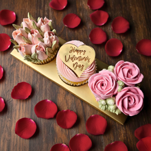 Load image into Gallery viewer, Valentines Day Floral Blooms Gift Set
