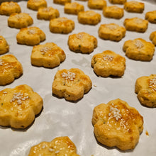 Load image into Gallery viewer, Salted Egg Yolk Cookies
