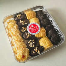 Load image into Gallery viewer, Assorted Handmade Cookies (Mini Box)
