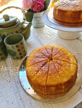 Load image into Gallery viewer, Traditional Sugee Cake
