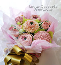 Load image into Gallery viewer, Assorted Mixed Blooms Cupcake Bouquet
