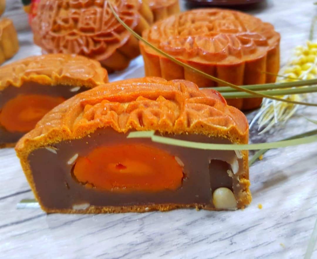 Traditional Lotus Paste Mooncake | Freshly Handmade Upon Order – Amour ...